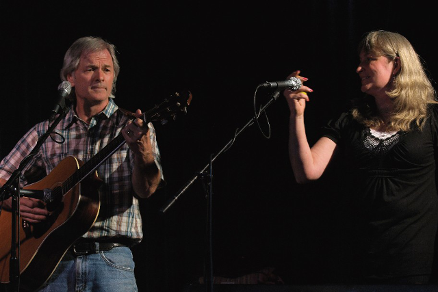 CA - San Diego Howie & Debbie live at LeStats